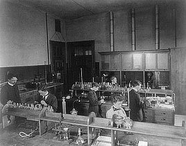 Chemistry lab, Central High School, Washington, D.C. Photo by Frances Benjamin Johnston, around 1899.